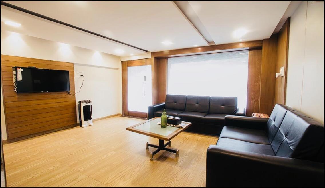 Qubestay Airport Capsule Hotel & Hostel Мумбаї Екстер'єр фото